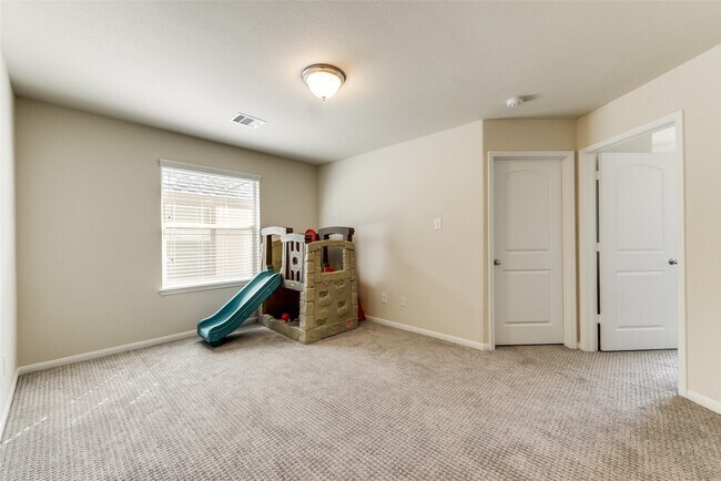 Building Photo - 8407 Hawthorn Vly Ln