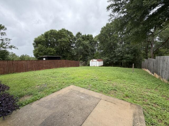 Building Photo - 2457 Lakeview Dr S