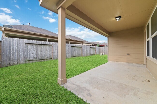 Building Photo - 3307 Upland Spring Trace