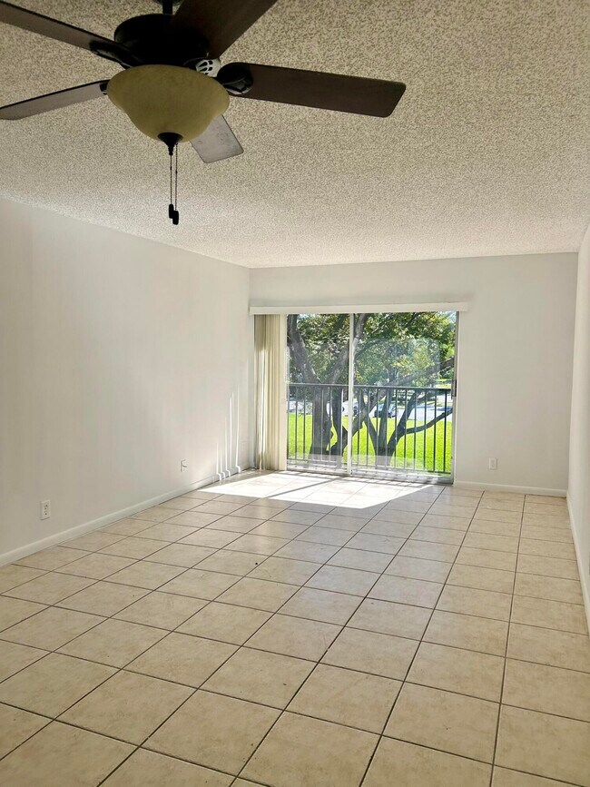 Building Photo - 8540 N Sherman Cir