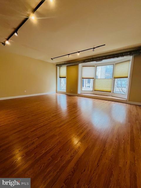 Building Photo - 338 N Charles St