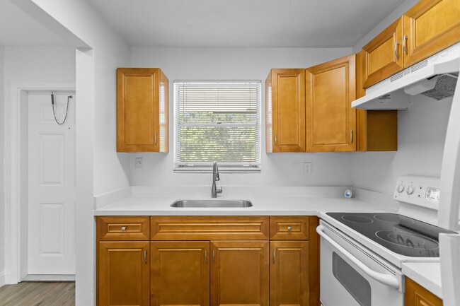 Building Photo - 493 NW 43rd St