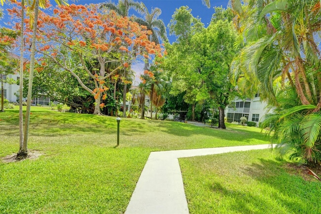 Building Photo - 4025 N Federal Hwy