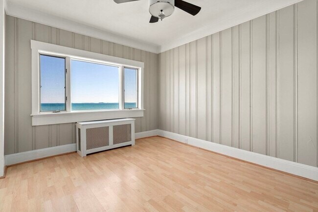 Building Photo - 73 Grovers Ave