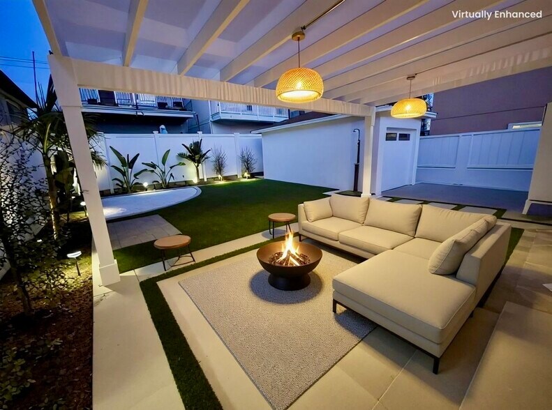 Building Photo - 1606 Steinhart Ave