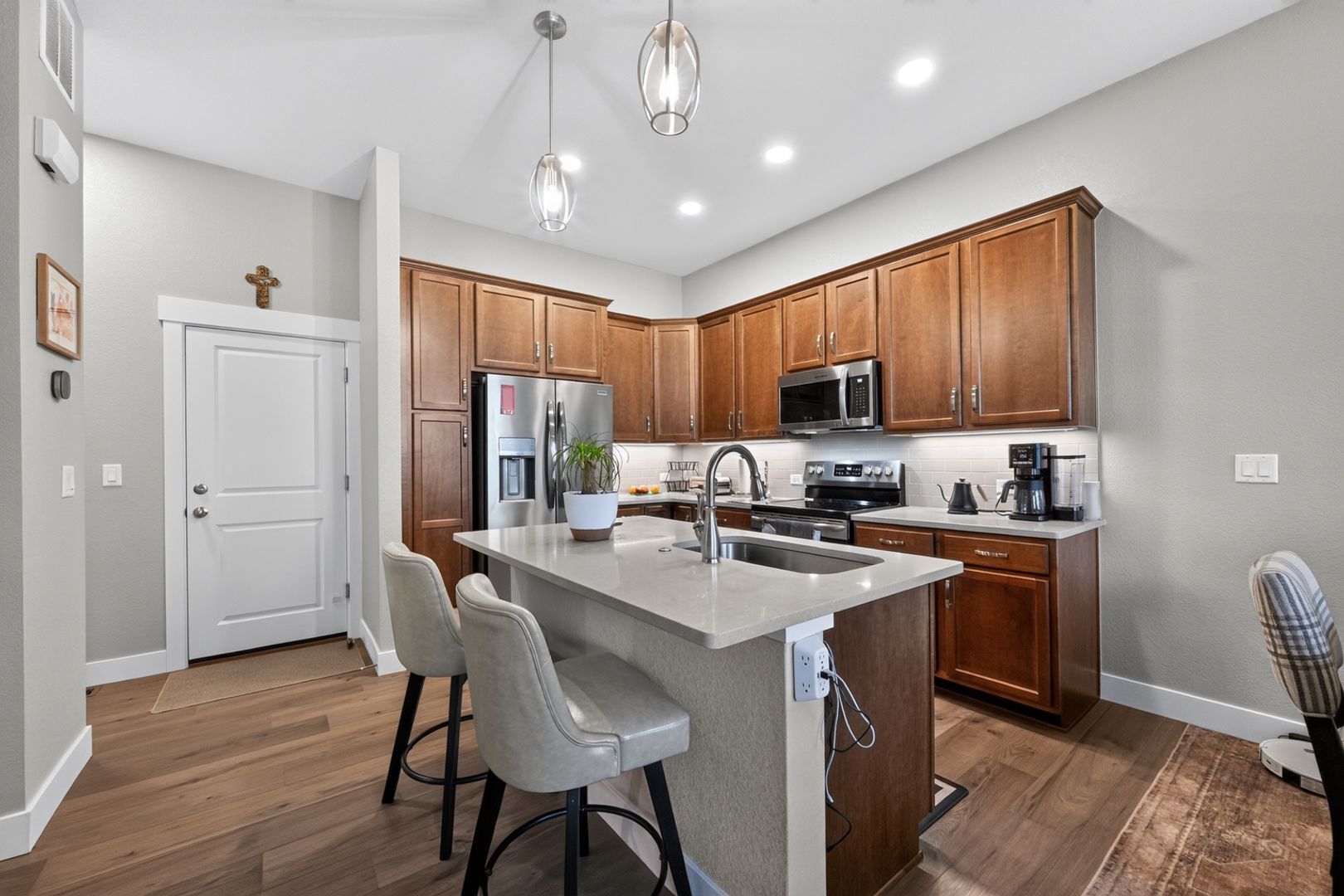 Building Photo - 4153 Trapper Lake Dr