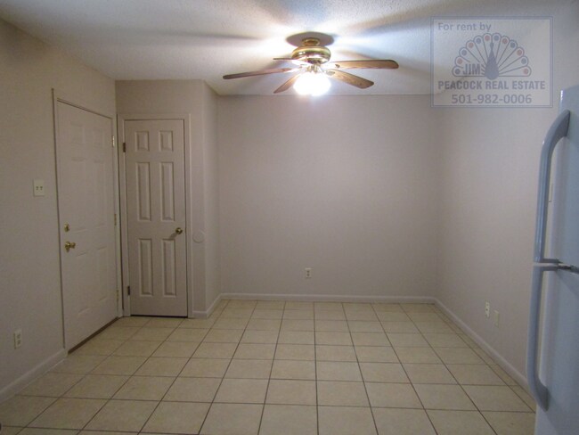 Building Photo - 1100 S James St