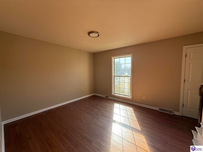 Building Photo - 110 Brendenwood Ct