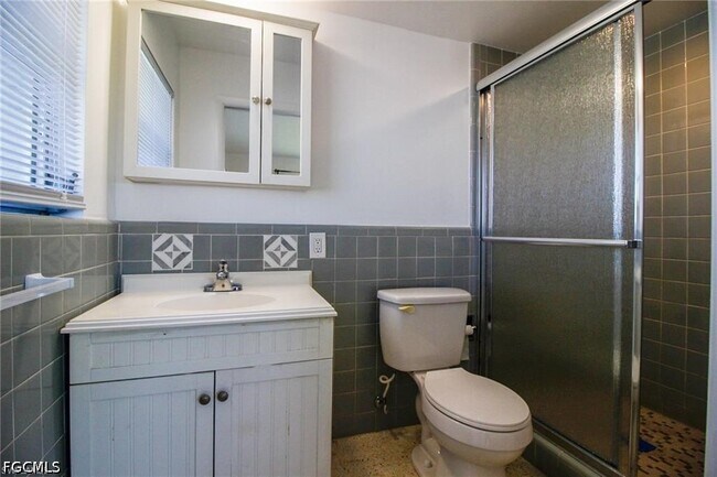 Building Photo - 5302 Malibu Ct