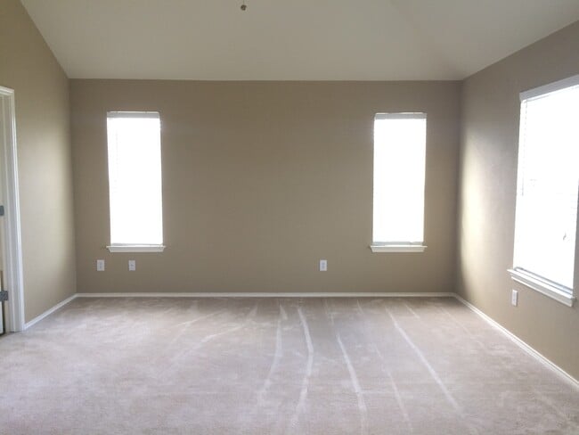 Building Photo - 3604 Sandy Brook Dr