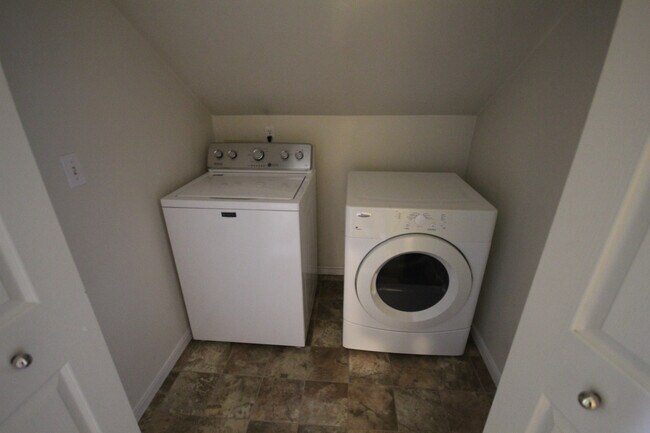 Building Photo - ogd123