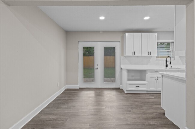 Building Photo - 3319 Laurel Fork Dr