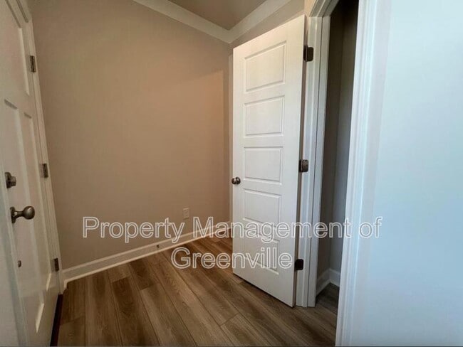 Building Photo - 131 Callen Dr