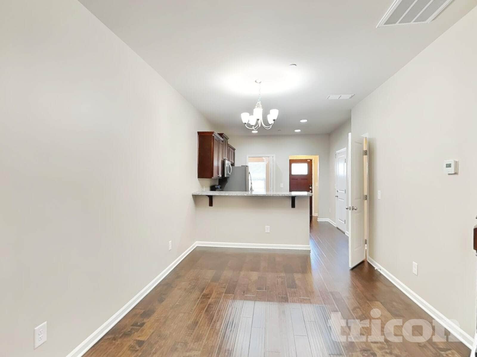 Building Photo - 105 Hickory Station Ln