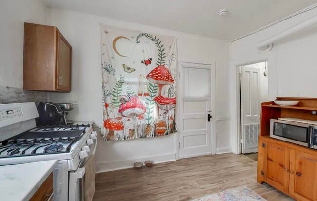 Building Photo - 3248 S Paulina St