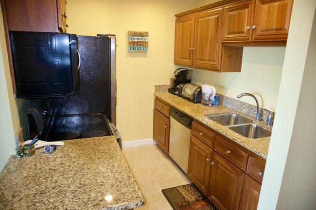 Building Photo - 3605 W Hidden Ln