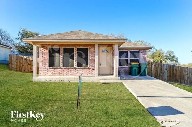 Building Photo - 8815 Pensive Dr