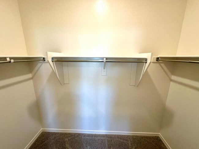 Building Photo - Beautiful new home in Bella Vista Farms, San Tan Valley! 9' ceilings, tile floors, granite counte...