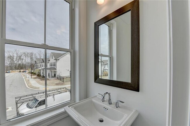 Building Photo - 5422 Howington Ct