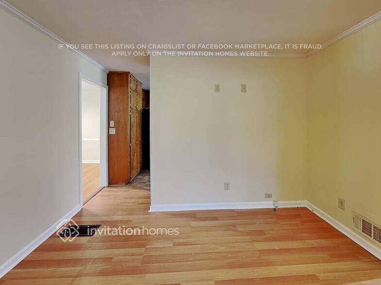 Building Photo - 5437 Janice Ln SW