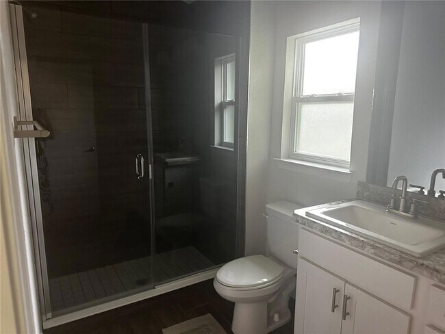 Building Photo - 187 NW 45th Loop