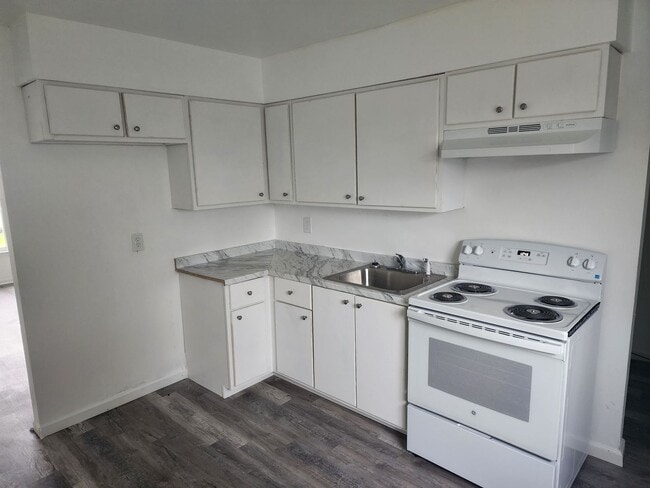 Building Photo - 39 Simonds Dr