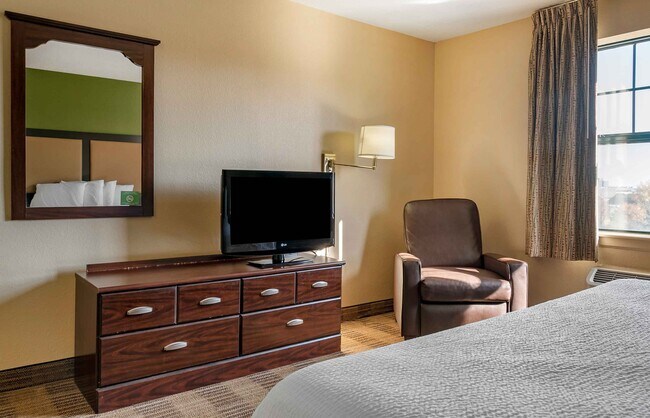 Building Photo - Furnished Studio-Detroit - Ann Arbor - Bri...