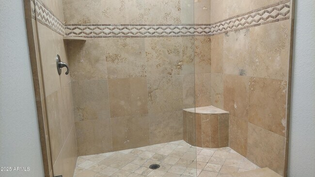 Building Photo - 2426 E Palo Verde Dr
