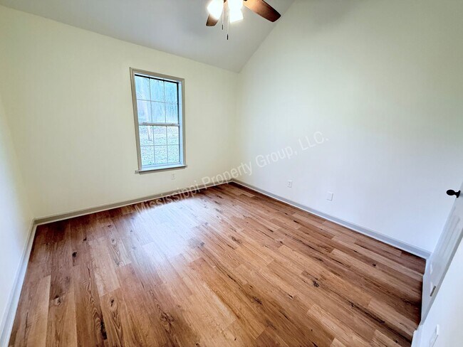 Building Photo - 3BR/2BA For Rent