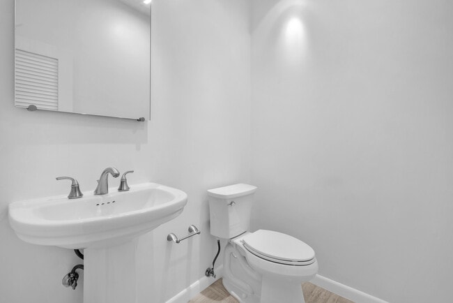 Building Photo - 3020 N 34th St