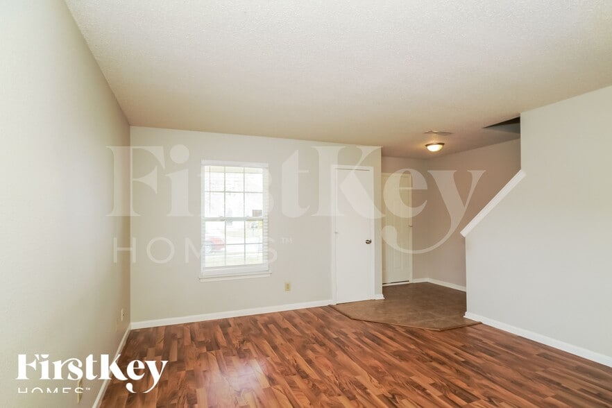 Building Photo - 339 Winterset Way