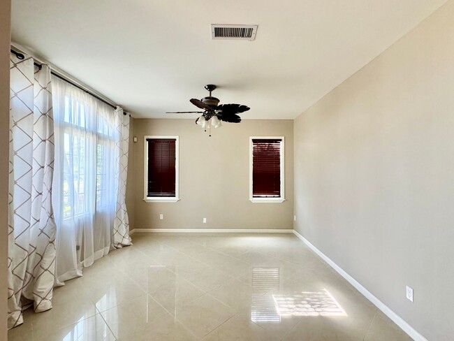 Building Photo - For Rent - [Ocean Pointe] 91-1022 Kai Moan...