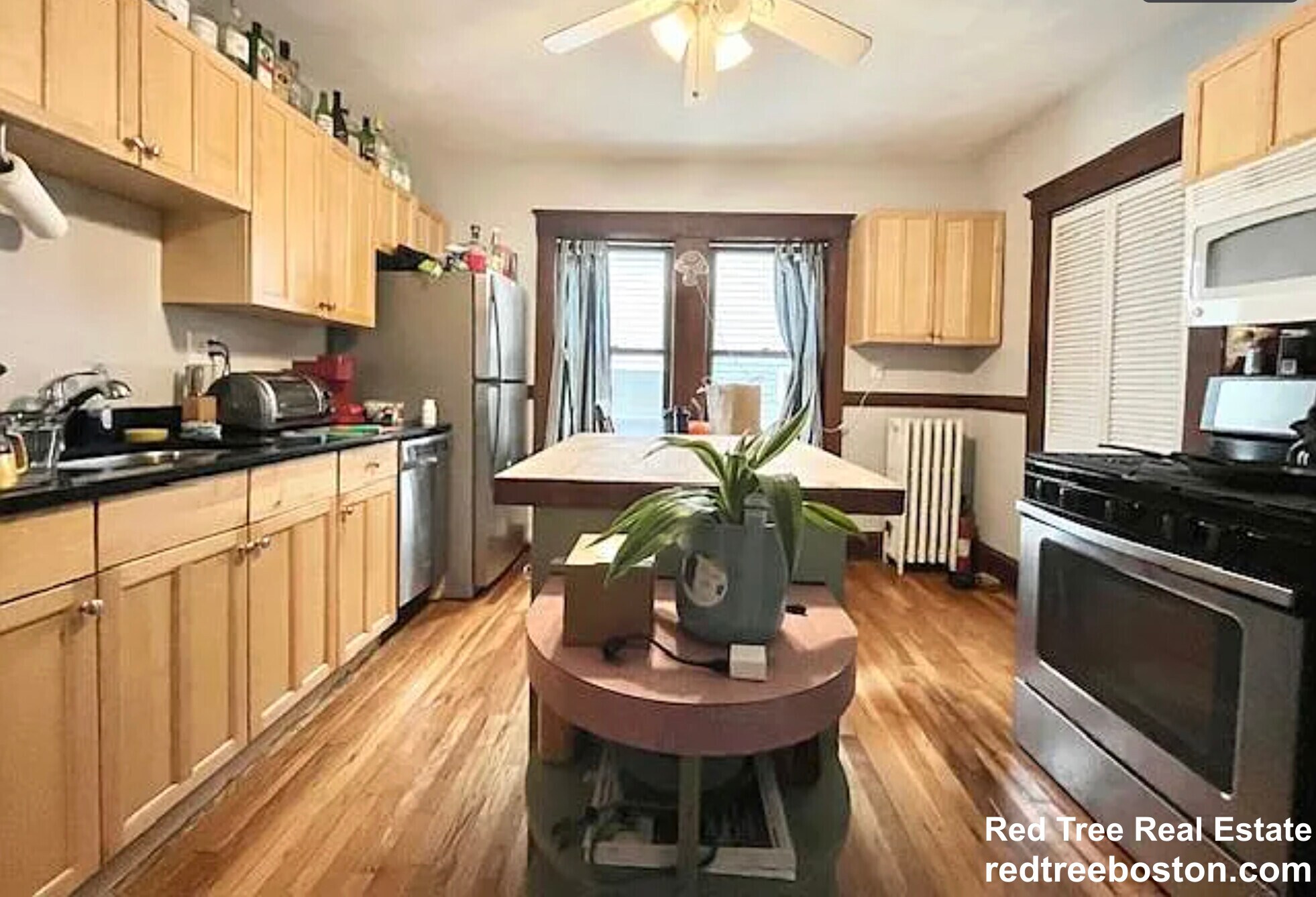 Building Photo - 18 Sachem St