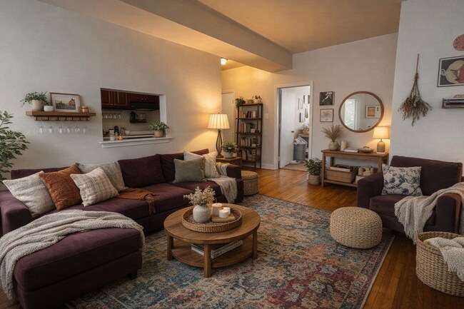 Building Photo - Spacious 2 Bed / 1 Bath Available July 10 | $1,625 | Pet Friendly + Free Storage