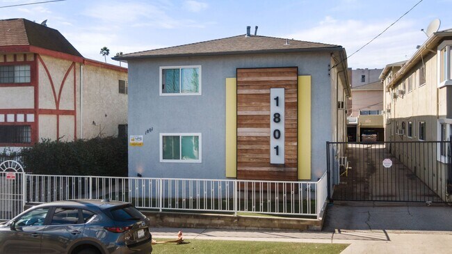 Building Photo - 1801 N. Harvard Blvd