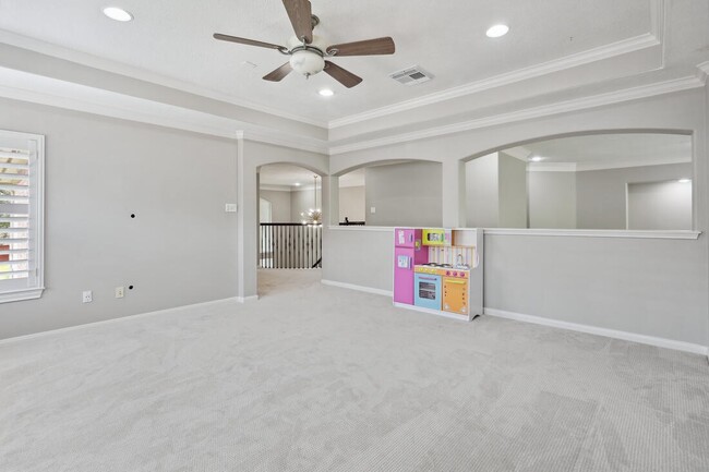 Building Photo - 5819 Santa Fe Springs Dr