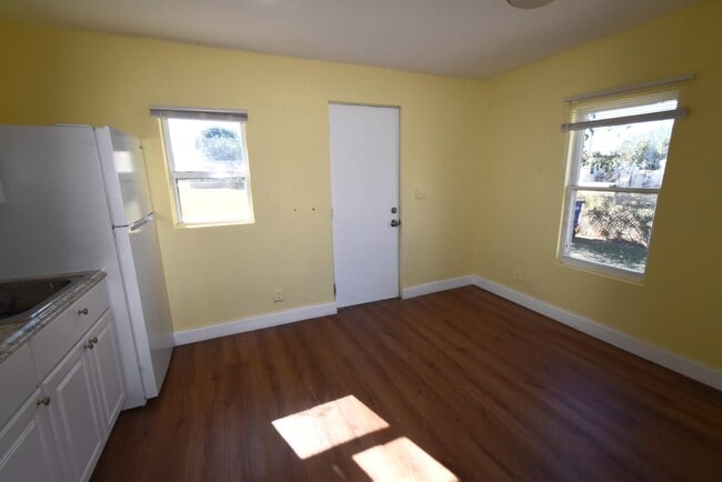 Building Photo - 2603 Booker St