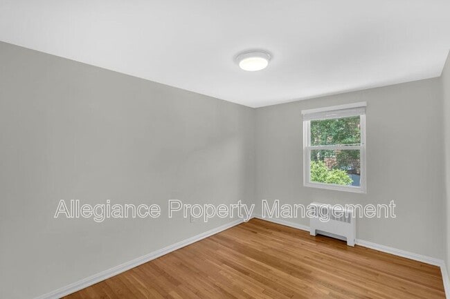 Building Photo - 46 Ancell St