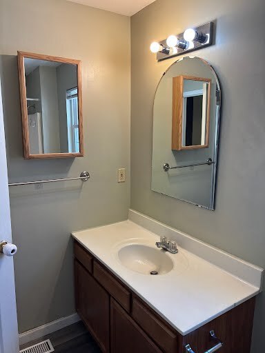 Building Photo - 403 Frank St