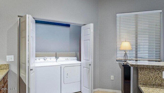 Building Photo - 3330 S Gilbert Rd