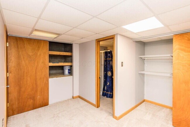 Building Photo - 4040 Carlow Ct