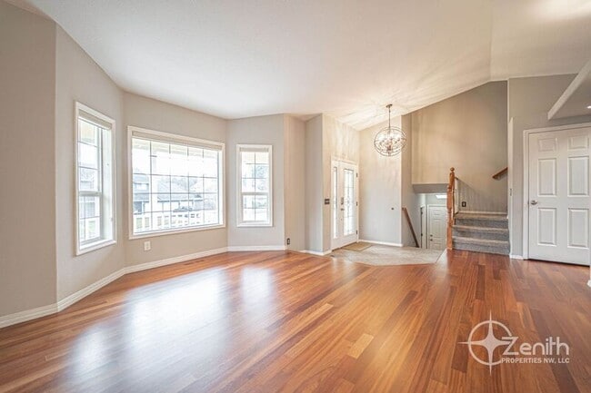 Building Photo - 4314 NE 126th St