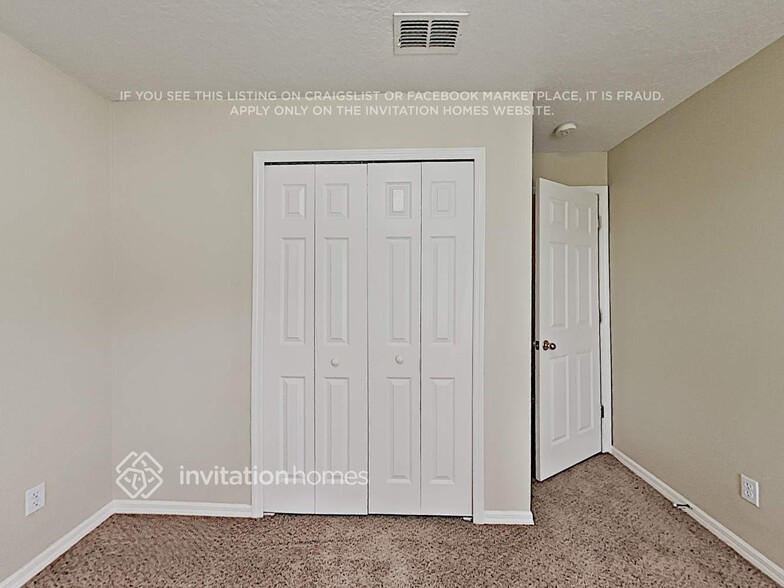 Building Photo - 1040 Lake Charles Dr