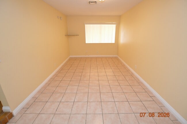 Building Photo - 6845 Zamora Dr