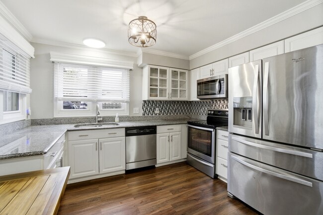 Building Photo - 1097 Honeycutt Way