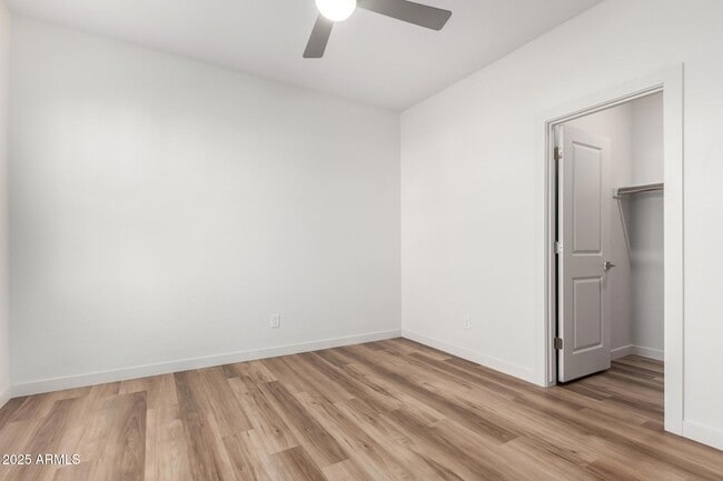 Building Photo - 6556 N 15th Dr