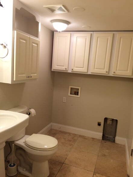 Building Photo - 1443 Fernwood Glendale Rd