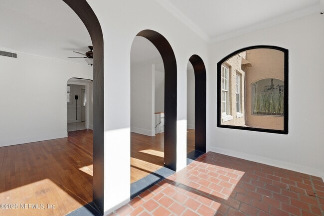 Building Photo - 1625 Seminole Rd