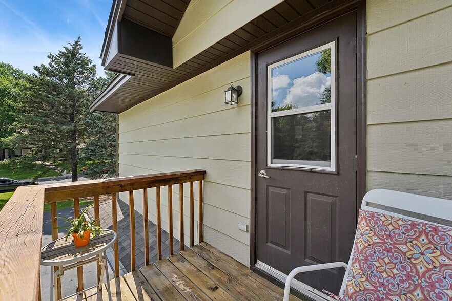 Building Photo - 13525 Zenith Ln