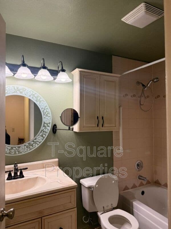 Building Photo - 2152 N 112th St